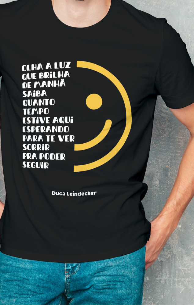 Foto do produto Camiseta O Amanhã Colorido - Smile | Preta